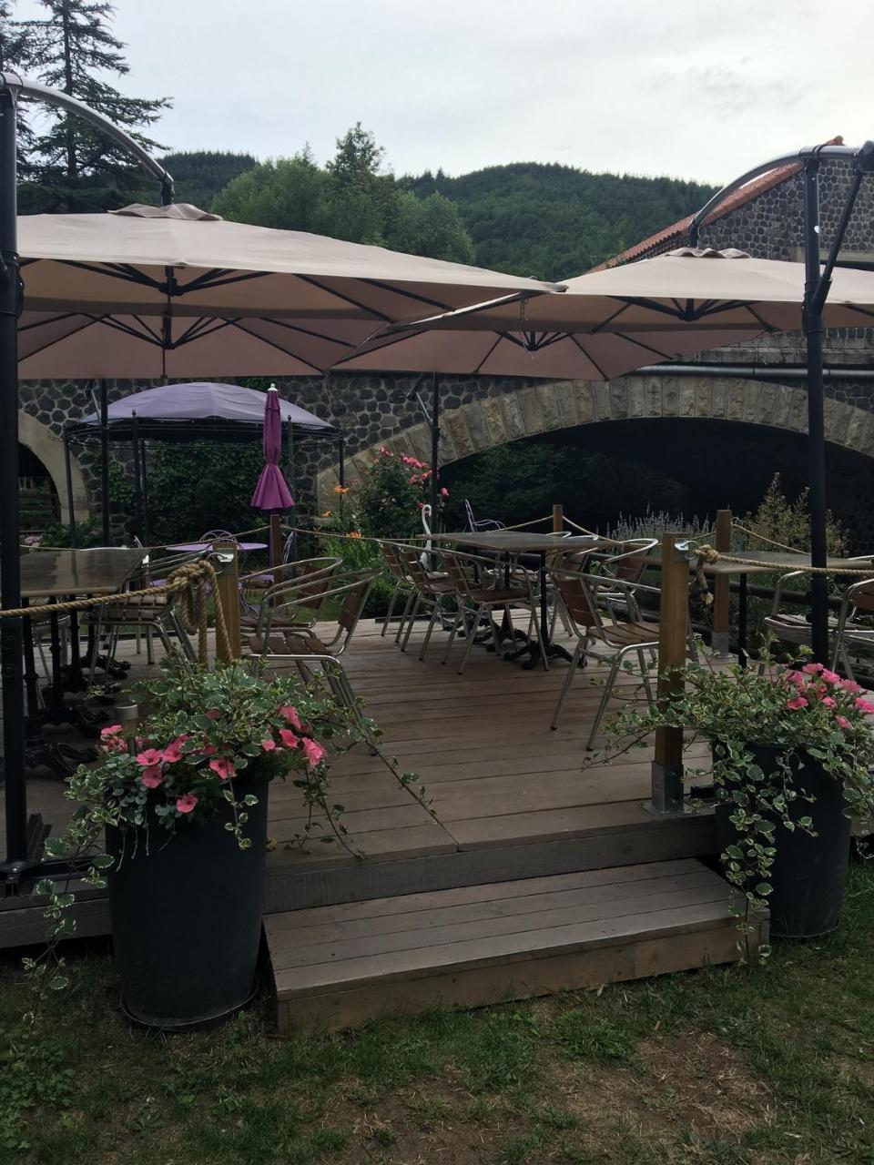 Auberge De Chanteuges Exterior photo